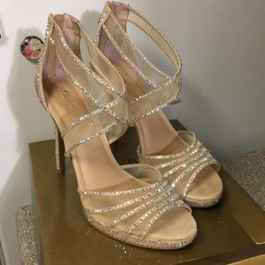 Nude sexy sexy sandal pumps